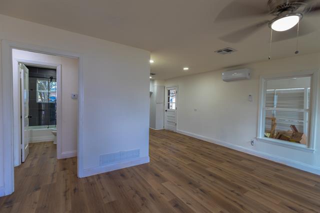 Photo - 1105 Spring Branch St