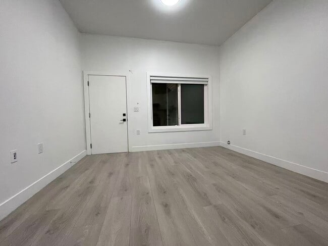 Photo - 11342 River Rd