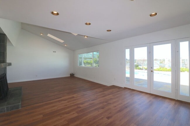 Photo - 3 bed/ 2 bath house in University city! Pool/ yard w 2 car garage! Remodeled kitchen and updated ...