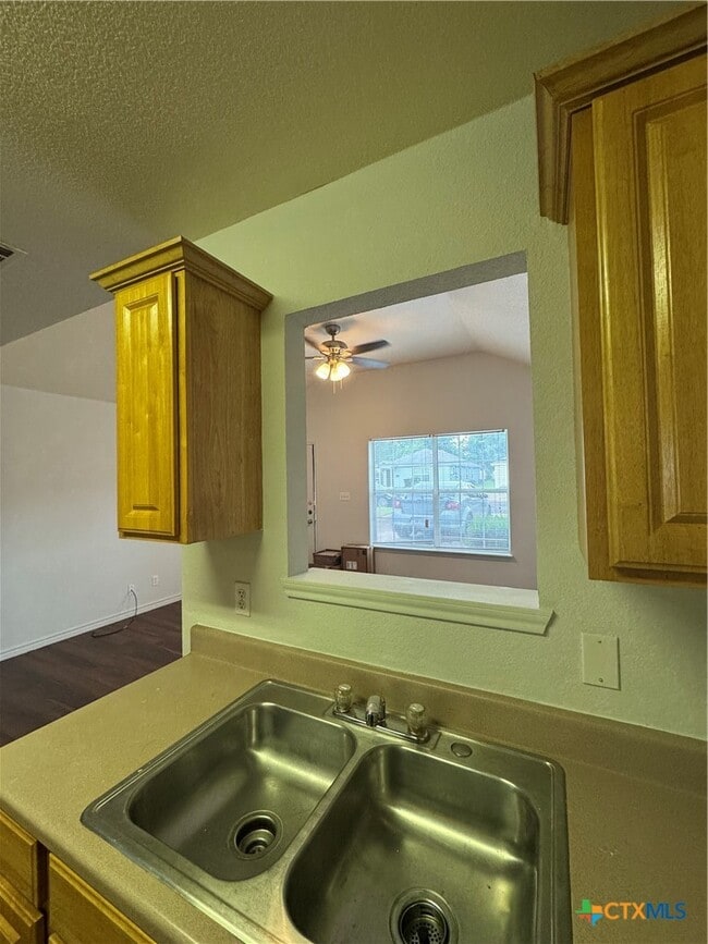 Photo - 1104 S Terrace St Unidad A