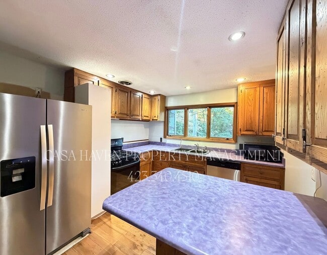 13 N Foxxborough Ln
