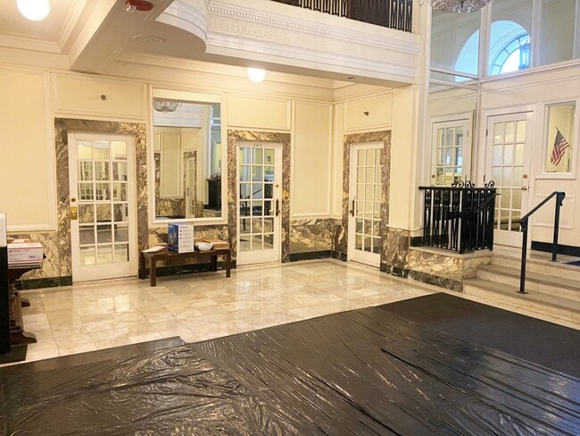 Building Photo - 464 Commonwealth Avenue Unit 306