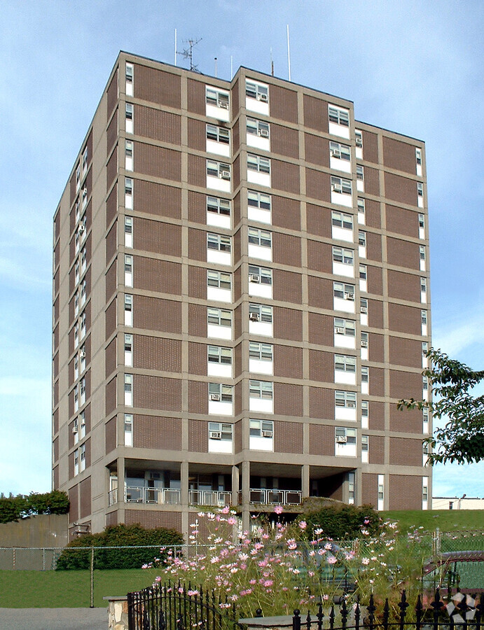 View from the southwest - George H. Cottell Heights Apartments