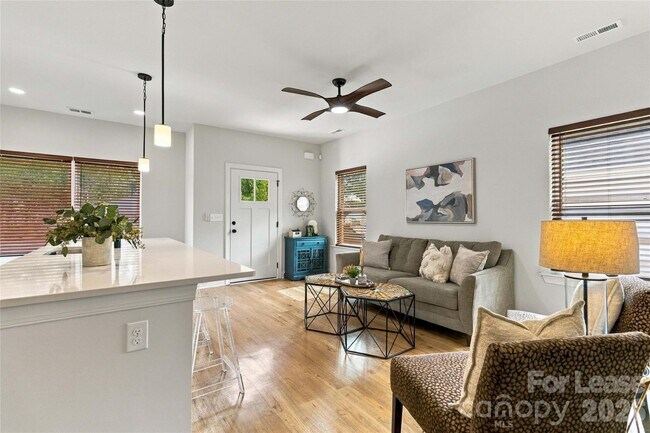 Photo - 521 N Linwood Ave