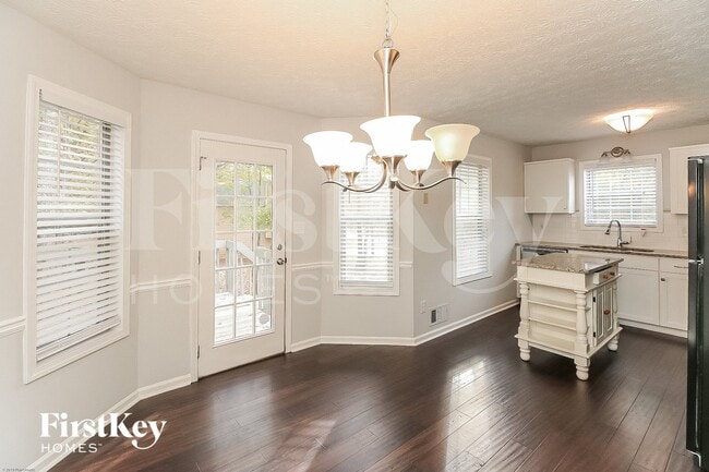 Photo - 73 Brandon Woods Cir