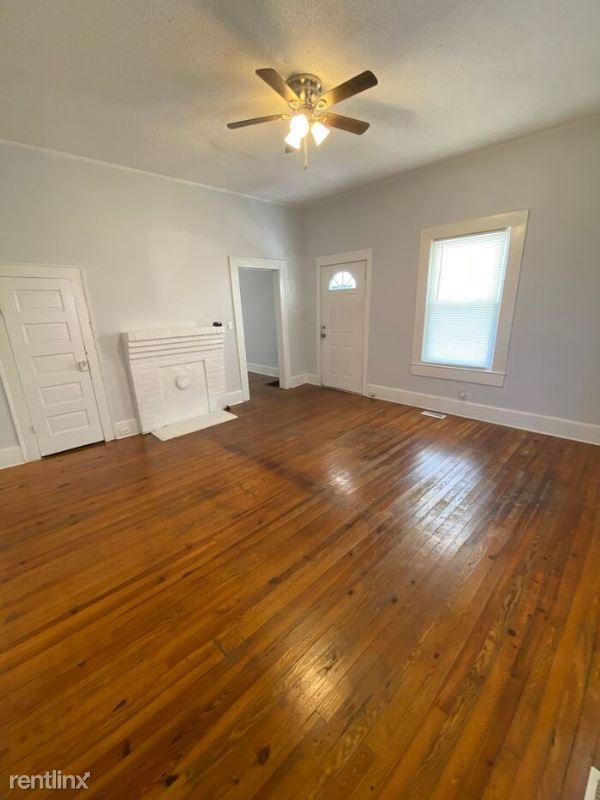 2 br, 1 bath Townhome - 10 Bobo St. - 2 br, 1 bath Townhome - 10 Bobo St.