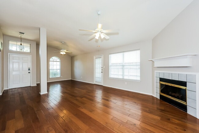 Photo - 2268 Bresee Dr