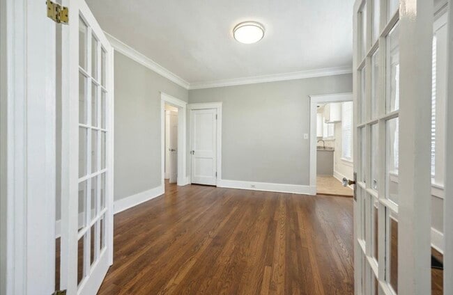 Photo - 687 N McLean Blvd