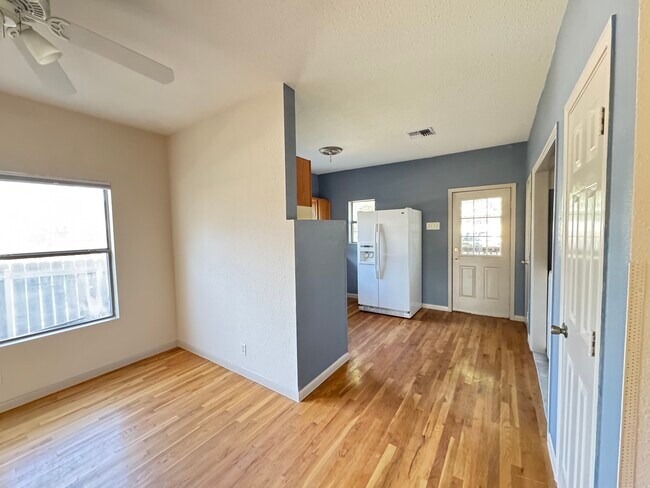 Dining room - 709 E Elmira St