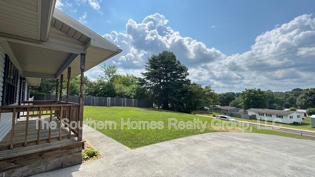 Photo - 212 Tellico Ave