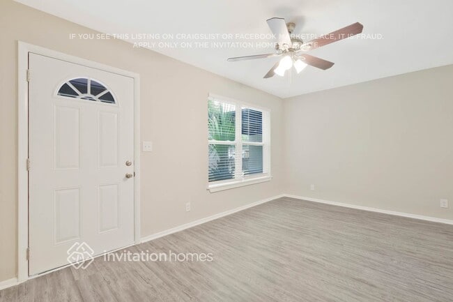 Photo - 6237 Pinelock Dr