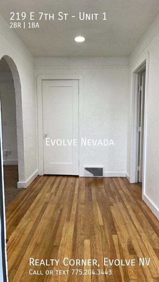 Photo - 219 E 7th St Unit 1