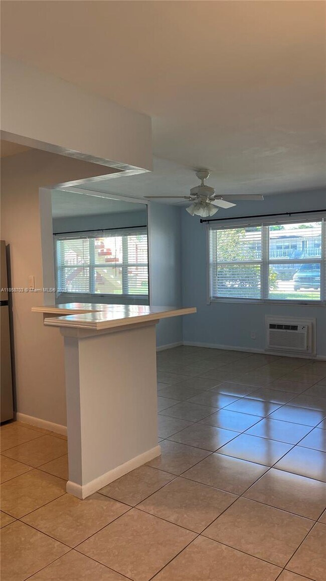 Photo - 28 Sussex B Condo Unit 28