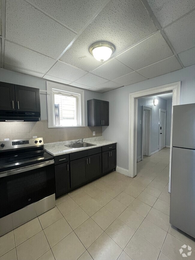 Building Photo - 96 Orient Ave Unit 2 Rental