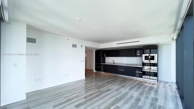 Photo - 1451 Brickell Ave