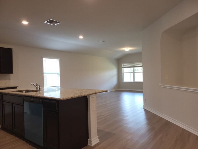 Photo - Pristine Home With Open Floor Plan