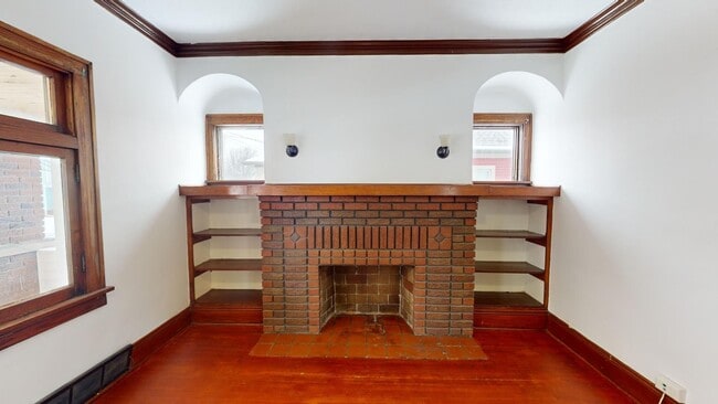 Photo - 4028 Schiller Ave Unit 4028 Schiller Ave Down