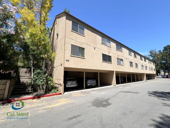 Building Photo - $3395 - 2 Bedroom, 2 Bath Upstairs Condo in Santa Clara! Unit G