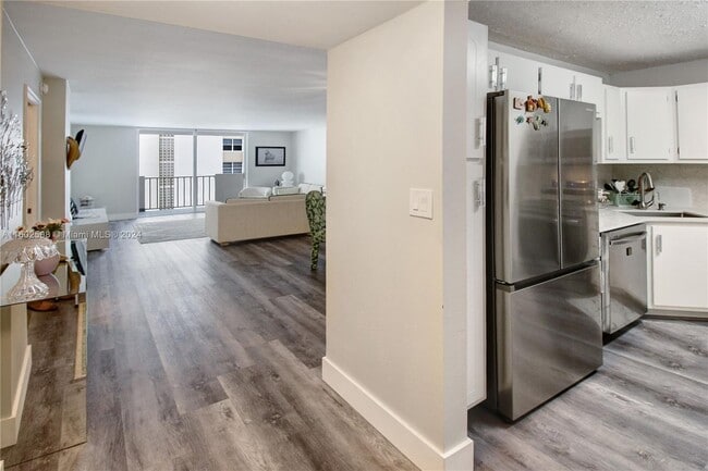 Photo - 1865 S Ocean Dr Unit 6C