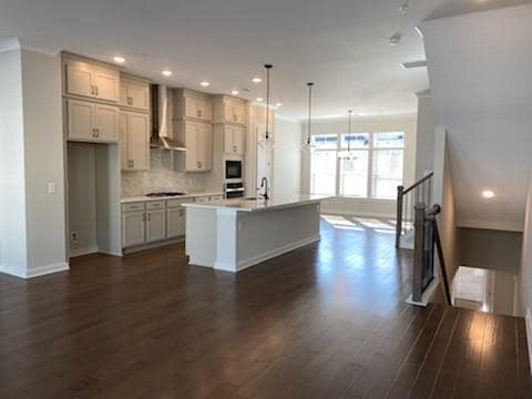 Photo - 840 Kenway Ave