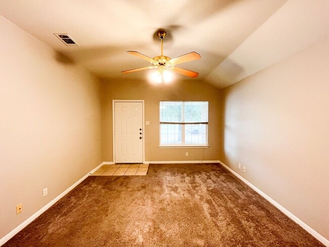 Photo - 1213 Cinch Dr Unit A