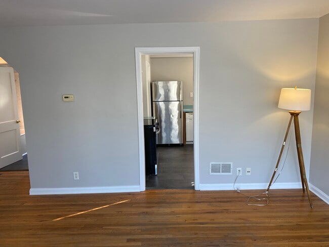 Photo - 5626 Leumas Rd