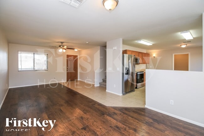 Photo - 1858 E Omega Dr