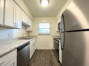2BR, 1BA - Deluxe