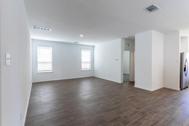Photo - 308 Redonda Dr