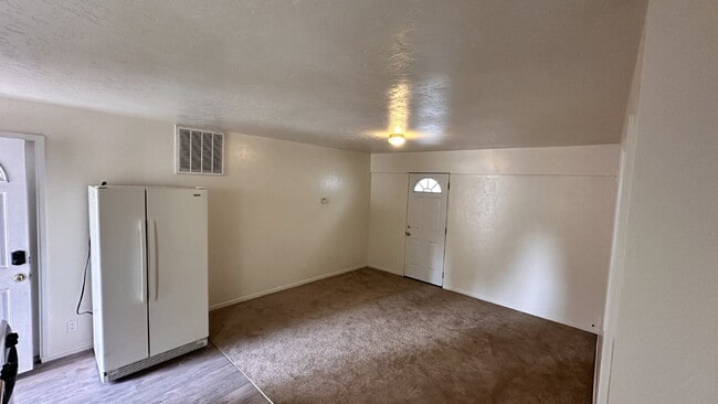 Photo - Cozy 2-Bedroom Retreat, Perfect for Mounta... Unidad 3