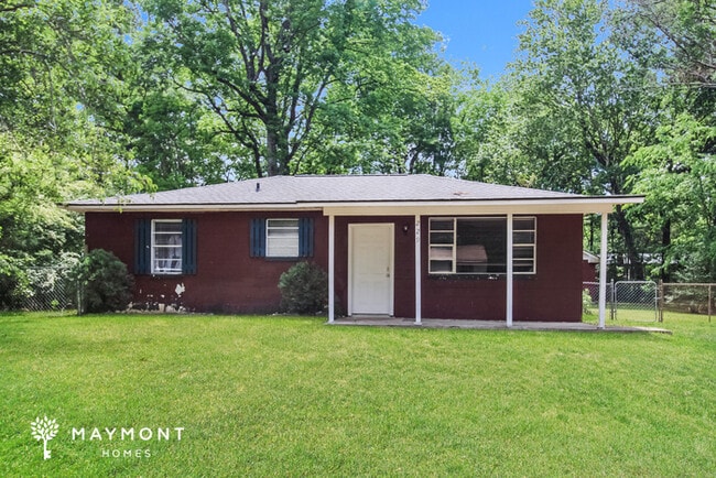 Building Photo - 229 Dogwood Ave