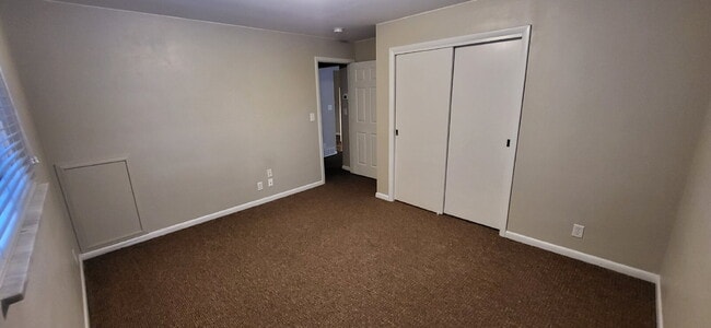 Photo - 205 Scott Ave Unit A