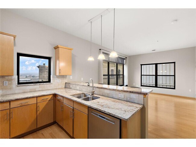 Photo - 270 4th St E Unit 409