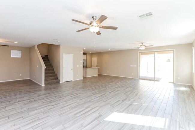 Building Photo - 398 Gracious Wy