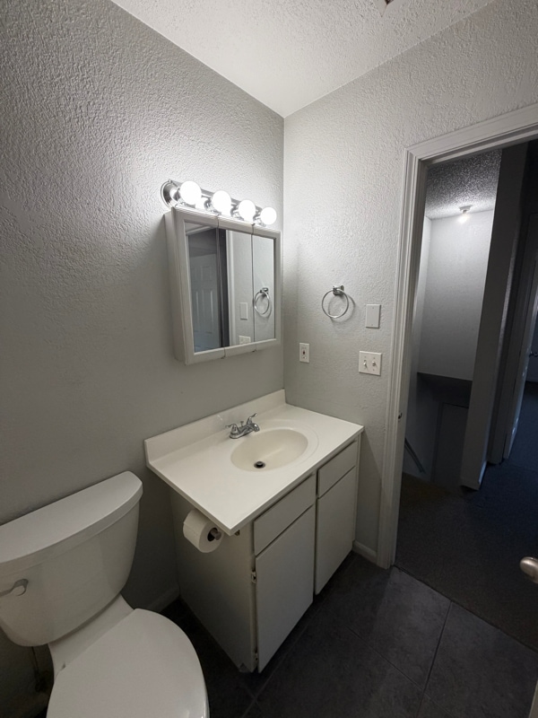 Photo - 1220 S Pinegrove Rd Unidad Apt 2