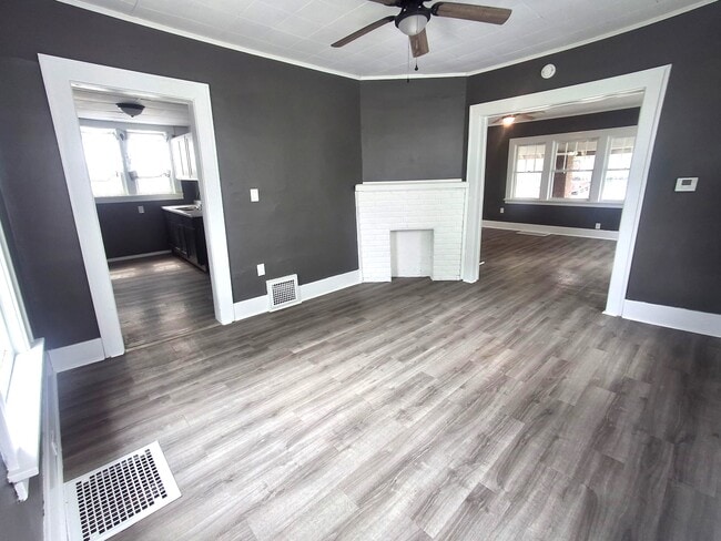 Photo - 2405 East Ave
