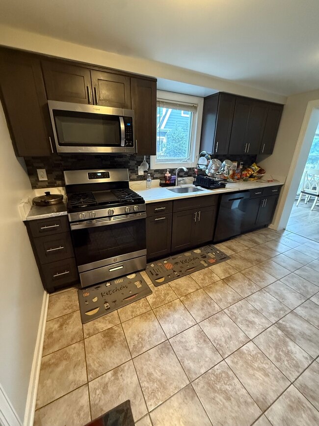 Photo - 915 Central Ave Unit 1