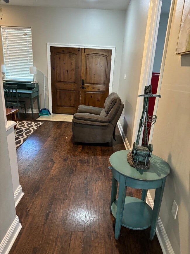 Photo - 4261 Carlene St