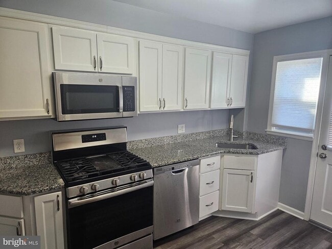 Photo - 7219 Conley St