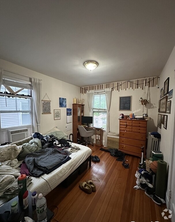 Building Photo - 166 Kelton St Unit 2 Rental