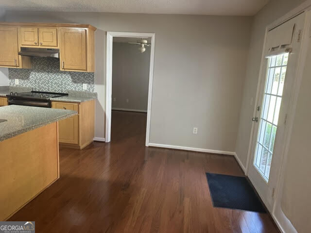 527 Acorn Ln