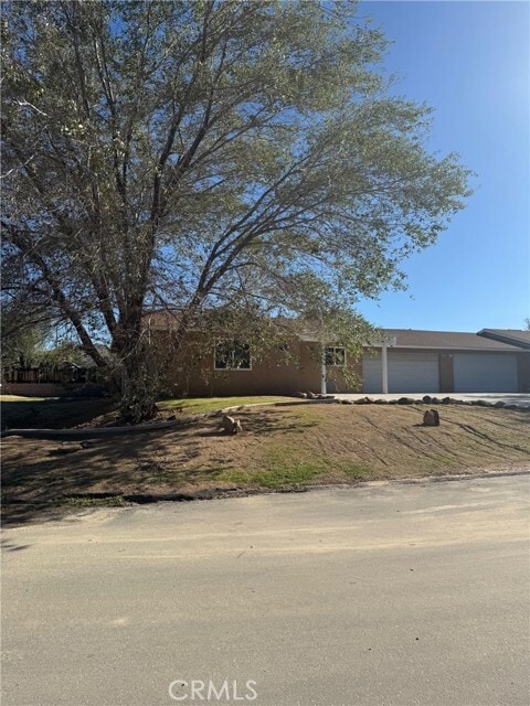 Photo - 55215 Airlane Dr