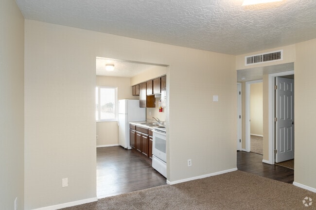 2BR, 1BA -684SF - Living Room