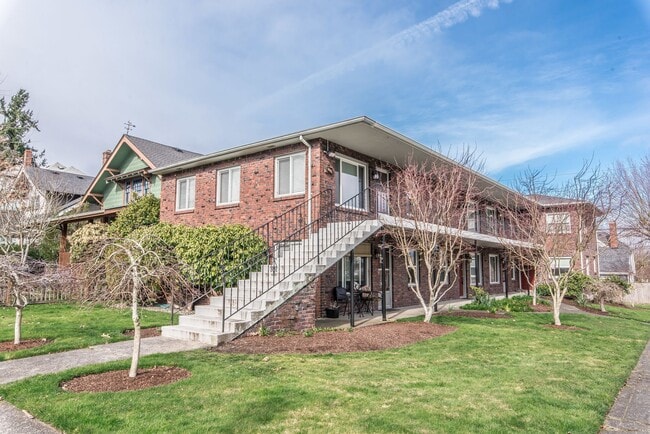 The Daynor Apartments