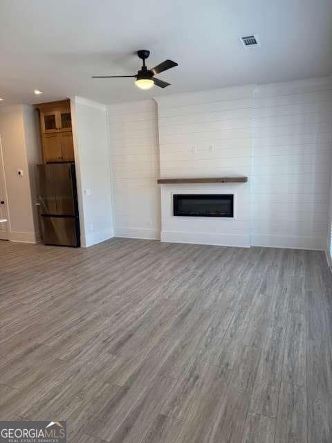 Photo - 325 Orchid St