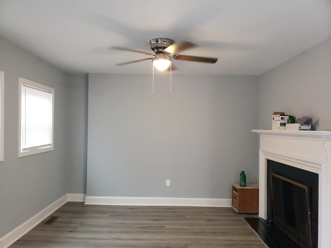 Photo - 810 Anarine Rd