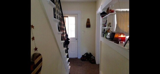 Photo - 9 Gowen St Apartment