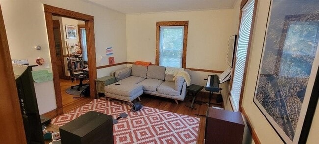 10-12 Brookway Rd Unit 1