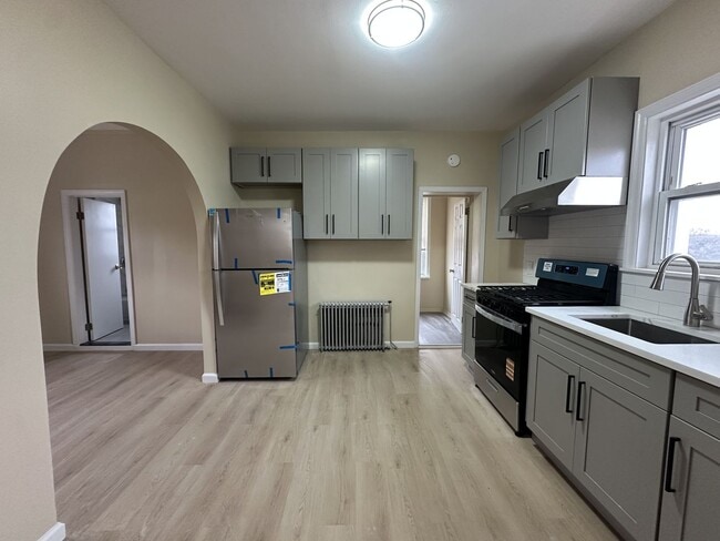 Photo - 618 Carlock Ave Unit Apt 2