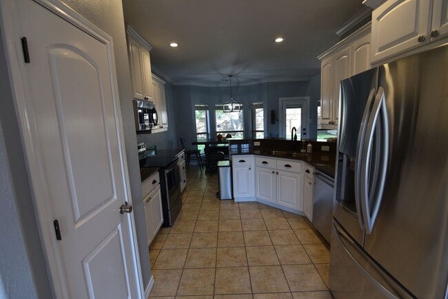 Photo - Great 4 Bedroom 2.5 Bathroom, In Bridle Ga...